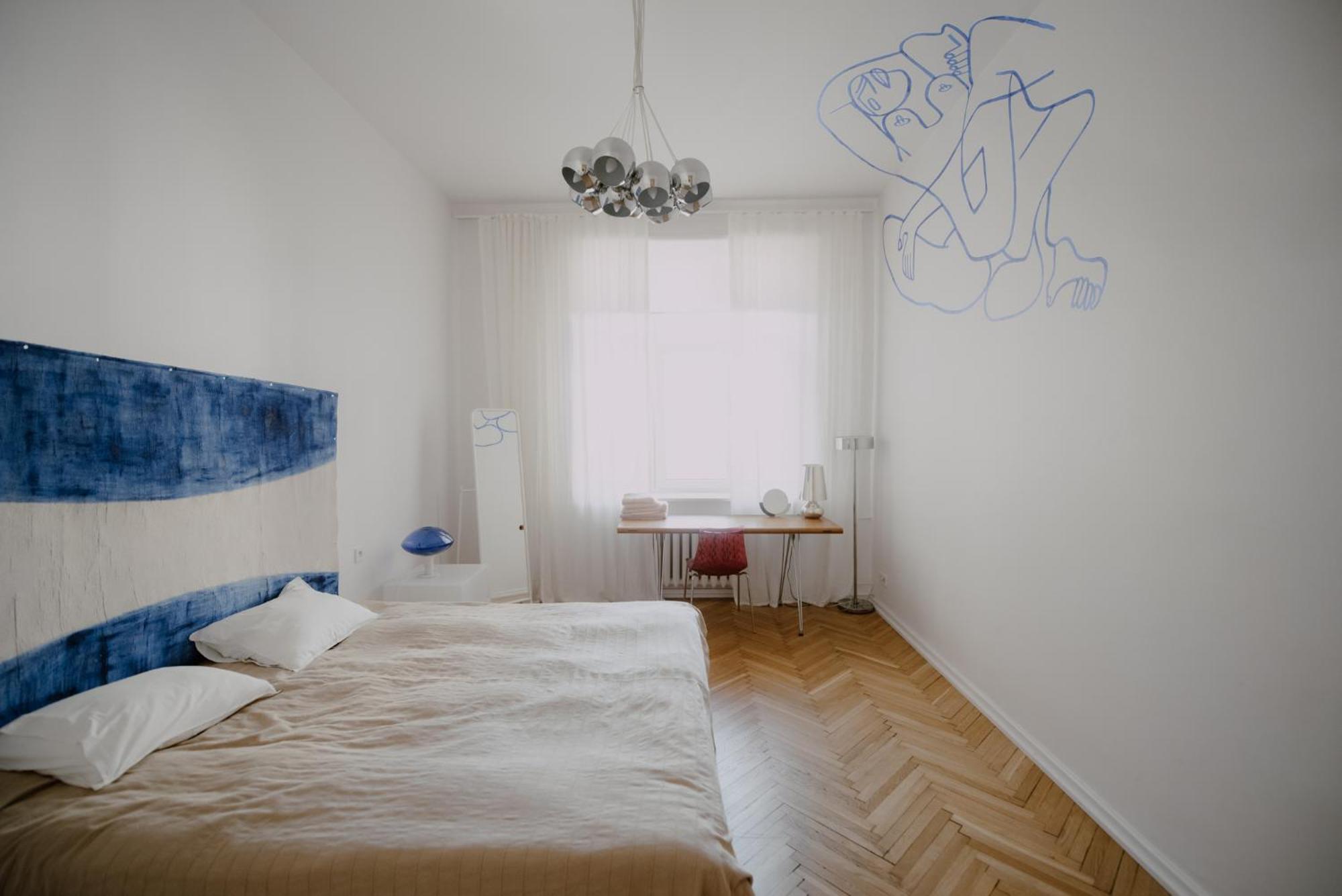 Space Age Residence Лодзь Екстер'єр фото